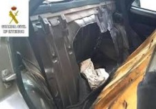 وفاة مغربي بعد محاولة تهريبه داخل حقيبة للسفر