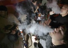 طنجة : اقتحام الشرطة لإحدى مقاهي الشيشة وحجز مواد ممنوعة ؟