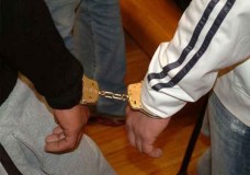 طنجة: توقيف شخصين من اجل السرقة بالعنف في حق سائق قام بنقلهم إلى حي الشرف