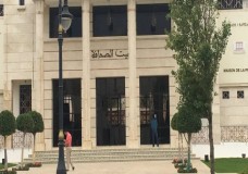 بيت الصحافة بطنجة يقاضي 