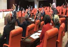 نواب حزب أردوغان يصوتون ضد إلغاء التطبيع مع إسرائيل !?