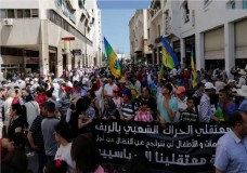 الآلاف في العاصمة الرباط للمطالبة بإطلاق سراح معتقلي الريف
