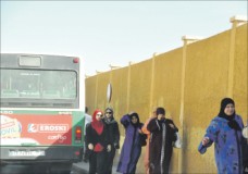 سلطات سبتة المحتلة تسعى لتنظيم عمل المغربيات العاملات في المنازل!