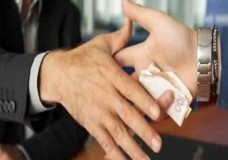  تاوريرت : 500درهم رشوة تكلف رئيس جماعة سنة ونصف حبسا نافذا  !؟