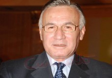السينما المصرية تودع عزت أبوعوف