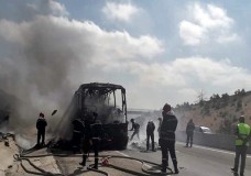 حريق مهول يأتي على حافلة للنقل المسافرين قرب ميناء طنجة المتوسط