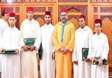 الملك محمد السادس يسلم جوائز محو الأمية في المساجد 