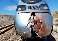 طنجة : إدارة المركز الجهوي لمهن التربية والتكوين تنعي الأستاذ الذي ألقى بنفسه أمام البراق !؟