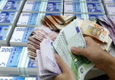 قيمة الدرهم ترتفع مقارنة مع الأورو
