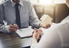 قروض البنوك وصلت إلى 986,3 مليار درهم حتى يونيو... الشركات الخاصة حصلت على معظمها