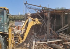 طنجة (حجر النحل) : مواصلة السلطات عملية هدم البناء العشوائي