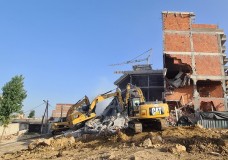 طنجة : عمليات هدم البناء غير المرخص له مستمرة !