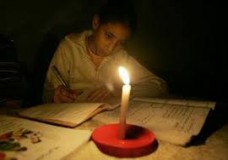 آيت قمرة (الحسيمة)  :  استياء الساكنة من الانقطاع المتكرر للكهرباء  !