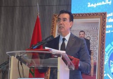  الحسيمة.. نفوذ خفي وعلاقات مشبوهة بين بعض أفراد الجالية ورجال السلطة!
