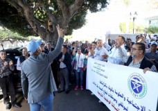 تطوان: عمال النظافة ينتظرون رواتبهم.. والحياة لا تنتظر