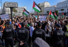فعاليات حقوقية وجمعوية وإعلامية بطنجة تنتقد تكرار الوقفات بساحة الأمم وتدعو إلى احترام إلى النظام العام .